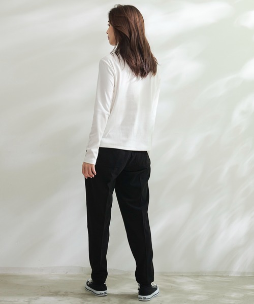 Arnold Palmer（アーノルドパーマー）の「リブ タートルネック プルオーバー（ニット/セーター・レディース・ブラック/アイボリー・M/S/L）」の8枚目の写真