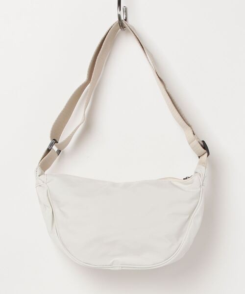 MAISON BREEZE（メゾンブリーズ）の「【MAISON BREEZE】ハーフムーン型 シンプルショルダーバッグ KNF049（ショルダーバッグ・レディース・ダークグレー/アイボリー/ブラック/オレンジ・FREE）」の13枚目の写真