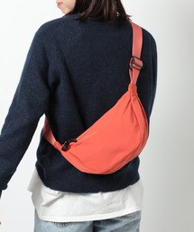 MAISON BREEZE | 【MAISON BREEZE】ハーフムーン型 シンプルショルダーバッグ KNF049(ショルダーバッグ)