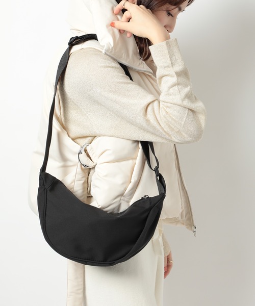 MAISON BREEZE（メゾンブリーズ）の「【MAISON BREEZE】ハーフムーン型 シンプルショルダーバッグ KNF049（ショルダーバッグ・レディース・ダークグレー/アイボリー/ブラック/オレンジ・FREE）」の5枚目の写真