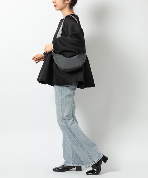 MAISON BREEZE（メゾンブリーズ）の「【MAISON BREEZE】ハーフムーン型 シンプルショルダーバッグ KNF049（ショルダーバッグ・レディース・ダークグレー/アイボリー/ブラック/オレンジ・FREE）」の18枚目の写真