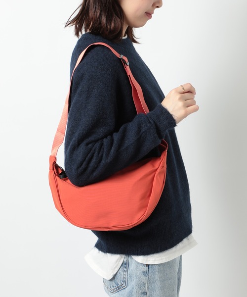 MAISON BREEZE（メゾンブリーズ）の「【MAISON BREEZE】ハーフムーン型 シンプルショルダーバッグ KNF049（ショルダーバッグ・レディース・ダークグレー/アイボリー/ブラック/オレンジ・FREE）」の21枚目の写真