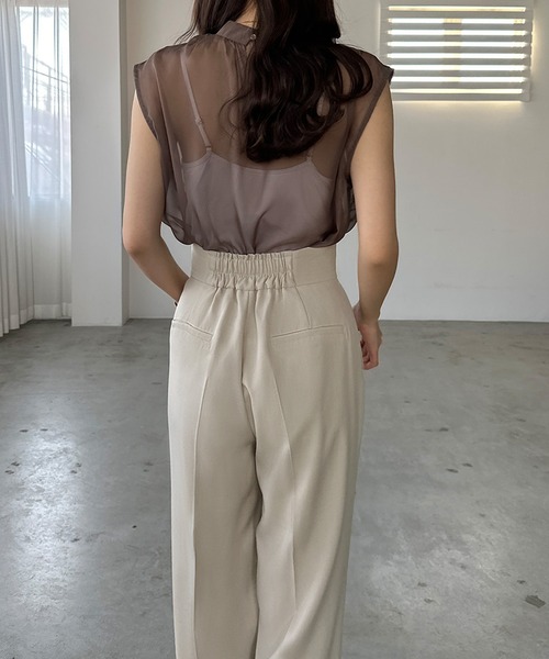 Louere(ルエレ)の「フロントジップハイウエストタックパンツ(スラックス・レディース・ブラック/アイボリー/チャコール・SMALL/MEDIUM/LARGE/X-LARGE)」の17枚目の写真