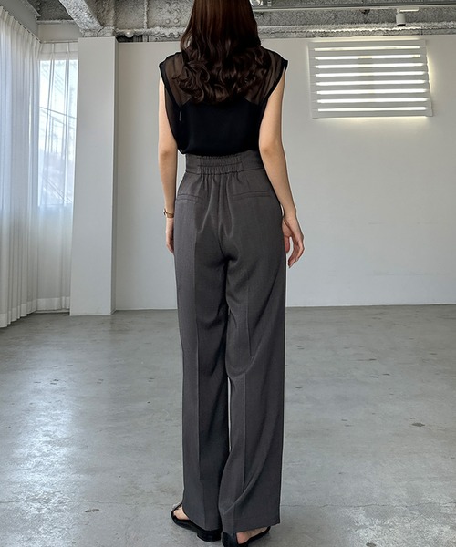 Louere(ルエレ)の「フロントジップハイウエストタックパンツ(スラックス・レディース・ブラック/アイボリー/チャコール・SMALL/MEDIUM/LARGE/X-LARGE)」の21枚目の写真