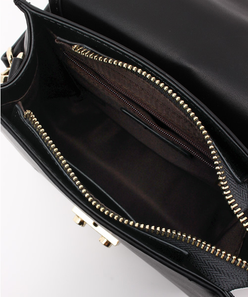 ROSE BUD（ローズバッド）の「(M&Z) M03206 LEATHER/BOA SML FLAP SHOULDER BAG[結婚式＆パーティー]（ショルダーバッグ・レディース・ライトベージュ/ブラック/ダークベージュ・ONE SIZE）」の16枚目の写真