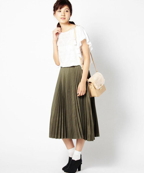 ROSE BUD（ローズバッド）の「(M&Z) M03206 LEATHER/BOA SML FLAP SHOULDER BAG[結婚式＆パーティー]（ショルダーバッグ・レディース・ライトベージュ/ブラック/ダークベージュ・ONE SIZE）」の5枚目の写真