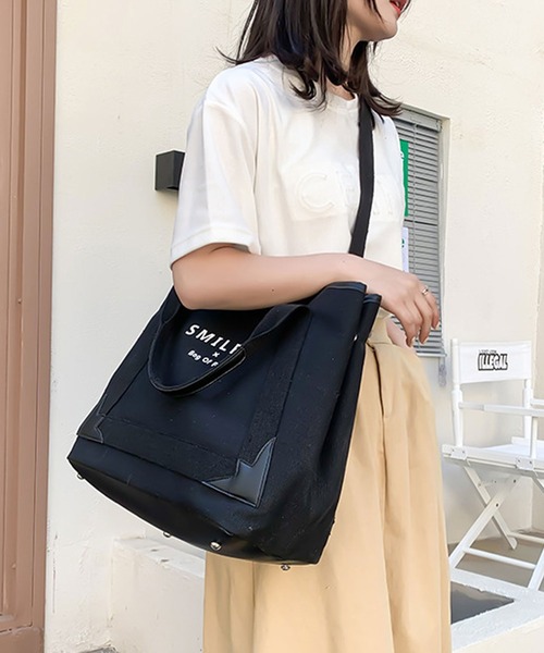 florist（フローリスト）の「【A4収納可】【2WAY/3WAY】トライアングルベルトデザインのキャンバストートバッグ/ボストンバッグ/ショルダーバッグ（トートバッグ・レディース・ホワイト/ブラック/ゼブラ・FREE）」の11枚目の写真