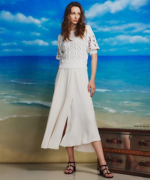 Sov.（ソブ）の「アラン柄刺繍パフスリーブニット（ニット