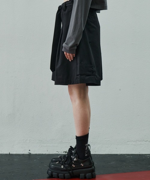 AIVER（アイバー）の「AIVER　ワイドフレアショートパンツ（スラックス・メンズ・ダークブラウン/ベージュ/ブラック・MEDIUM/SMALL/LARGE）」の5枚目の写真