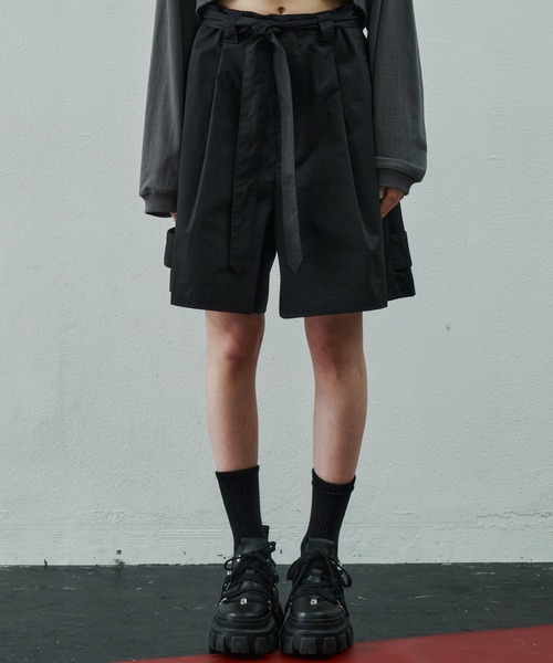 AIVER（アイバー）の「AIVER　ワイドフレアショートパンツ（スラックス・メンズ・ダークブラウン/ベージュ/ブラック・MEDIUM/SMALL/LARGE）」の4枚目の写真