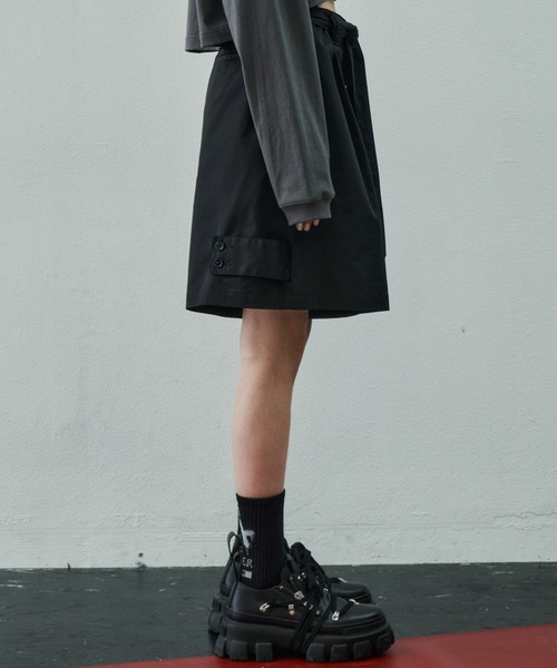 AIVER（アイバー）の「AIVER　ワイドフレアショートパンツ（スラックス・メンズ・ダークブラウン/ベージュ/ブラック・MEDIUM/SMALL/LARGE）」の7枚目の写真