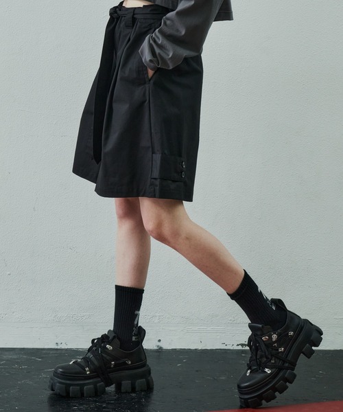 AIVER（アイバー）の「AIVER　ワイドフレアショートパンツ（スラックス・メンズ・ダークブラウン/ベージュ/ブラック・MEDIUM/SMALL/LARGE）」の9枚目の写真