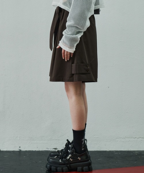 AIVER（アイバー）の「AIVER　ワイドフレアショートパンツ（スラックス・メンズ・ダークブラウン/ベージュ/ブラック・MEDIUM/SMALL/LARGE）」の14枚目の写真