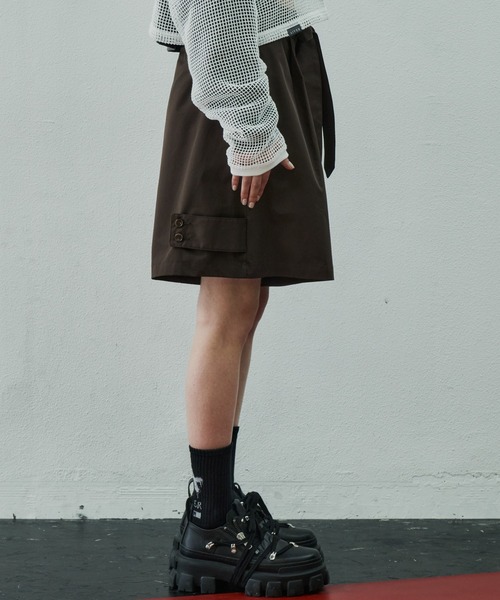 AIVER（アイバー）の「AIVER　ワイドフレアショートパンツ（スラックス・メンズ・ダークブラウン/ベージュ/ブラック・MEDIUM/SMALL/LARGE）」の16枚目の写真