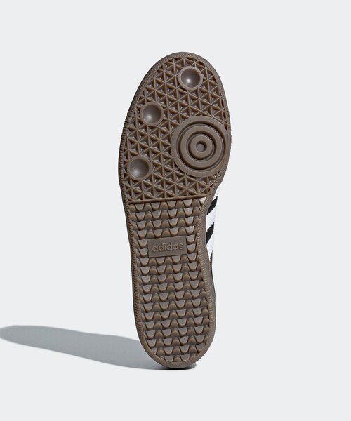 adidas(アディダス)の「ADIDAS: SAMBA OG(スニーカー・メンズ・ブラック/ライトホワイト/ネイビー/ホワイト・11/10/9/8/15 /7.5)」の5枚目の写真