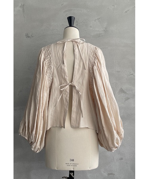 Heriter（エリテ）の「ハンドスモッキングブラウス（シャツ/ブラウス・レディース・ベージュ/ブラック/テラコッタ・38）」の13枚目の写真