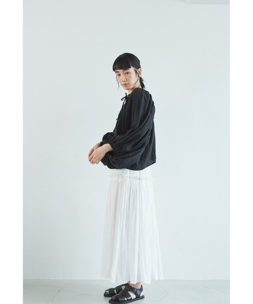 Heriter（エリテ）の「ハンドスモッキングブラウス（シャツ/ブラウス・レディース・ベージュ/ブラック/テラコッタ・38）」の20枚目の写真