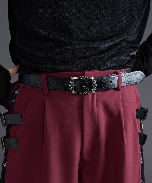 Ellno Loset（エルノロゼット）の「エンボスフラワーベルト（ベルト・メンズ・ブラック/ボルドー・FREE）」の5枚目の写真