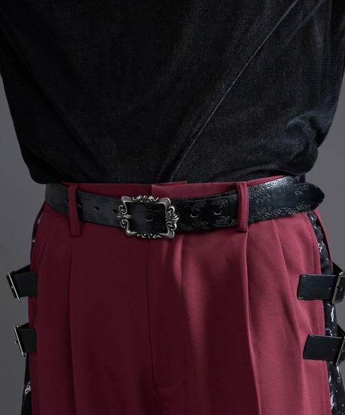 Ellno Loset（エルノロゼット）の「エンボスフラワーベルト（ベルト・メンズ・ブラック/ボルドー・FREE）」の4枚目の写真