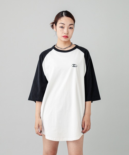 X-girl（エックスガール）の「COLLEGE LOGO B/B TEE DRESS（ワンピース・レディース・ブラック/ホワイト・S/M）」の8枚目の写真