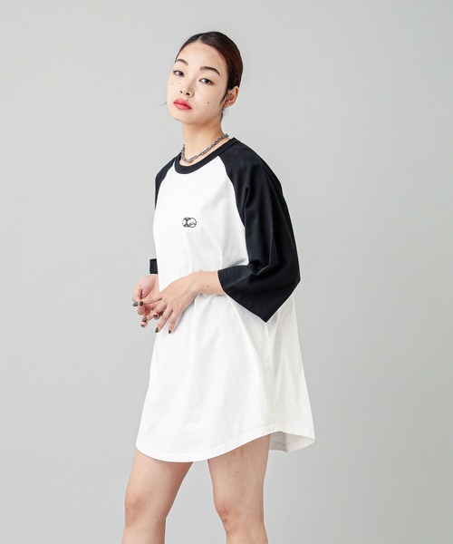 X-girl（エックスガール）の「COLLEGE LOGO B/B TEE DRESS（ワンピース・レディース・ブラック/ホワイト・S/M）」の15枚目の写真