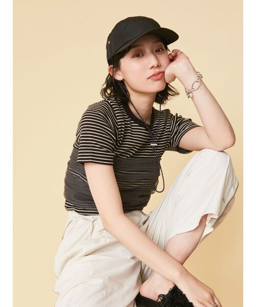 Ungrid(アングリッド)の「【WEB限定】コンパクトボーダーTee(Tシャツ/カットソー・レディース・チャコールグレー/オレンジ/グリーン/アイボリー・FREE)」の14枚目の写真