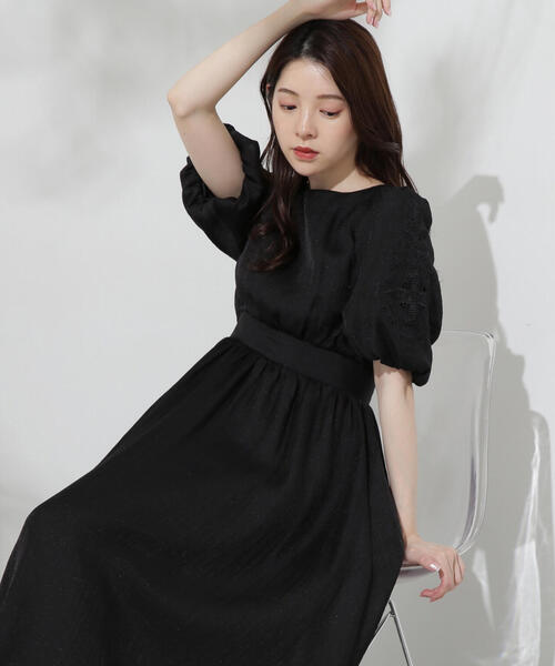 PROPORTION BODY DRESSING(プロポーションボディドレッシング)の「エンブロイダリースリーブワンピース / 1214140419(ワンピース・レディース・オフホワイト/ブルー/ブラック・SMALL/MEDIUM)」の6枚目の写真