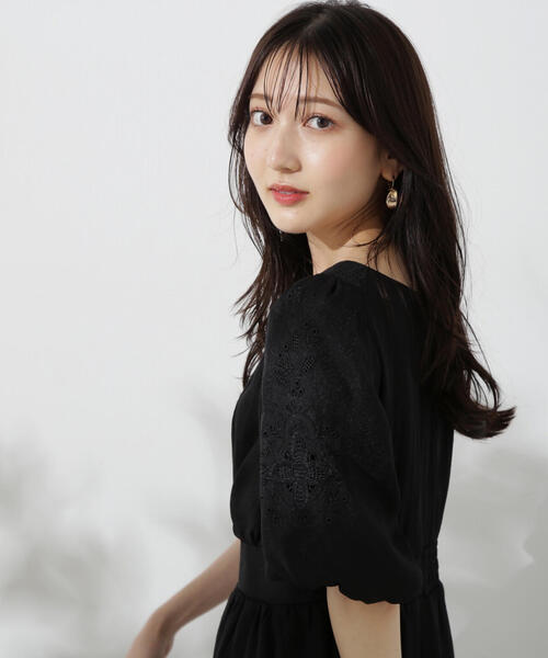 PROPORTION BODY DRESSING(プロポーションボディドレッシング)の「エンブロイダリースリーブワンピース / 1214140419(ワンピース・レディース・オフホワイト/ブルー/ブラック・SMALL/MEDIUM)」の16枚目の写真