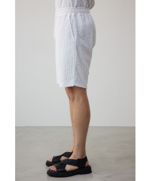 AZUL by moussy（アズールバイマウジー）の「ロゴ総柄パイルショーツ（スウェットパンツ・メンズ・ホワイト/ブラック/グレー・FREE）」の8枚目の写真