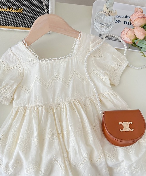 aimoha(アイモハ)の「【aimoha-KIDS-】レース半袖ワンピース (SS)(ワンピース・キッズ・オフホワイト・140/130/120/110/100/90)」の6枚目の写真