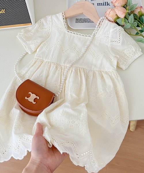 aimoha(アイモハ)の「【aimoha-KIDS-】レース半袖ワンピース (SS)(ワンピース・キッズ・オフホワイト・140/130/120/110/100/90)」の7枚目の写真