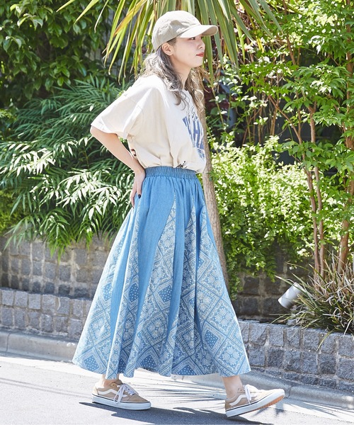 CUBE SUGAR（キューブシュガー）の「ペイズリープリントデニム切替スカート（デニムスカート・レディース・ライトブルー/インディゴブルー・M）」の17枚目の写真