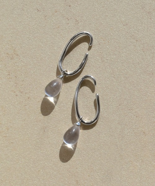 GOLDY（ゴールディ）の「スウィング ライン クリア イヤーカフ（イヤーカフ・レディース・ゴールド/シルバー系その他/ゴールド系その他/シルバー・FREE）」の8枚目の写真