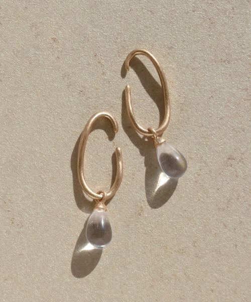 GOLDY（ゴールディ）の「スウィング ライン クリア イヤーカフ（イヤーカフ・レディース・ゴールド/シルバー系その他/ゴールド系その他/シルバー・FREE）」の7枚目の写真