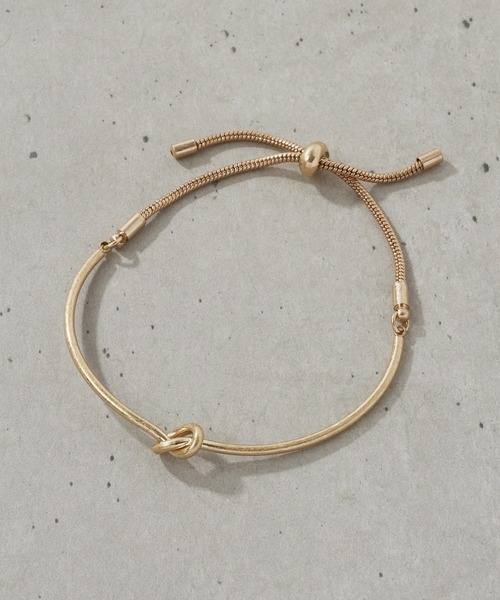 GOLDY(ゴールディ)の「スリム ノット ブレスレット(ブレスレット・レディース・ゴールド/シルバー系その他/ゴールド系その他/シルバー・FREE)」の6枚目の写真