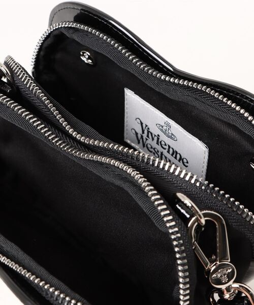 Vivienne Westwood(ヴィヴィアンウエストウッド)の「LOUISE HEART CROSSBODY(ショルダーバッグ・レディース・ブラック・FREE)」の4枚目の写真