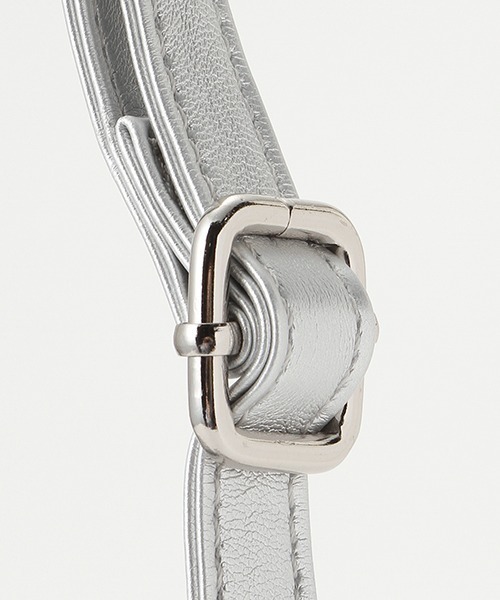 LOVETOXIC（ラブトキシック）の「フリルショルダーバッグ（バックパック/リュック・キッズ・シルバー/オフホワイト/ブラック・FREE）」の7枚目の写真