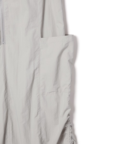 ROPE' PICNIC（ロペピクニック）の「フロントジップサイドリブワンピース/撥水加工・リンクコーデ（ワンピース・レディース・ブラック/ライトグレー・38）」の5枚目の写真