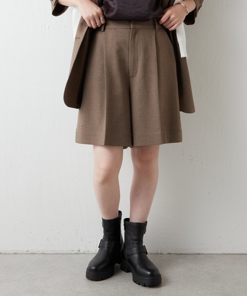 COLLAGE GALLARDAGALANTE(コラージュガリャルダガランテ)の「ショートパンツ/セットアップ可(その他パンツ・レディース・ベージュ/グレイッシュベージュ・FREE)」の2枚目の写真
