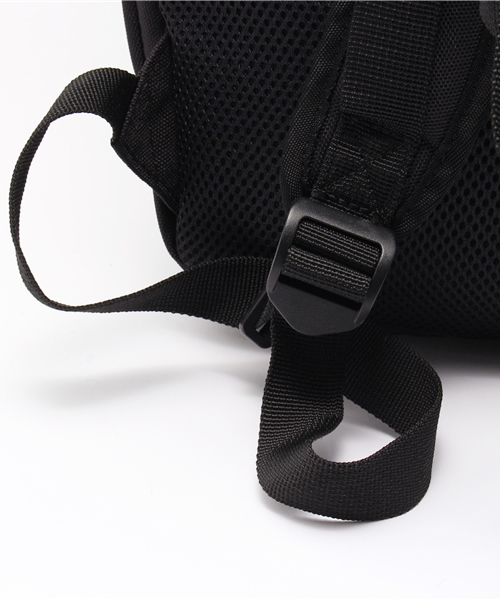 VENCEEXCHANGE（ヴァンスエクスチェンジ）の「YAKPAK ヤックパックメタルバックルリュック（バックパック/リュック・メンズ・ブラック・FREE）」の9枚目の写真