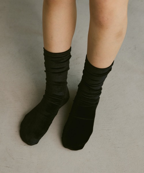 Aunt Marie's（アントマリーズ）の「ベーシックベロアソックス（ソックス/靴下・レディース・レッド/ブルー/チャコールグレー/グレイッシュベージュ/ブラック・FREE）」の17枚目の写真