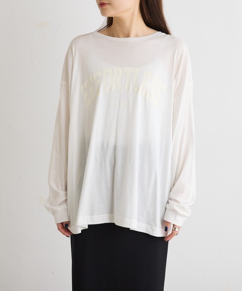 PUAL CE CIN（ピュアルセシン）の「シアーロゴプリントカットソー（Tシャツ/カットソー・レディース・オフホワイト/グレイッシュベージュ/ダークブルー・FREE）」の17枚目の写真