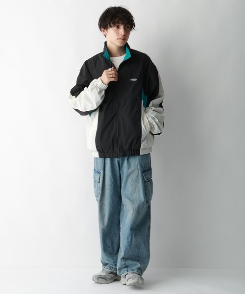 jumpit（ジャンプイット）の「【jumpit】ワンポイント刺繍/切り替えナイロンブルゾン（ブルゾン・メンズ・ブラック/ネイビー/グレー・SMALL/MEDIUM/LARGE）」の19枚目の写真