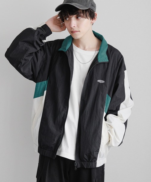 jumpit（ジャンプイット）の「【jumpit】ワンポイント刺繍/切り替えナイロンブルゾン（ブルゾン・メンズ・ブラック/ネイビー/グレー・SMALL/MEDIUM/LARGE）」の6枚目の写真