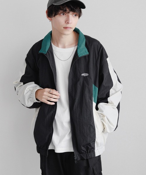 jumpit（ジャンプイット）の「【jumpit】ワンポイント刺繍/切り替えナイロンブルゾン（ブルゾン・メンズ・ブラック/ネイビー/グレー・SMALL/MEDIUM/LARGE）」の7枚目の写真