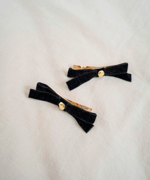 flower(フラワー)の「チャームベロアリボンクリップ(バレッタ/ヘアクリップ・レディース・ブラック/ブラウン・A/B)」の13枚目の写真