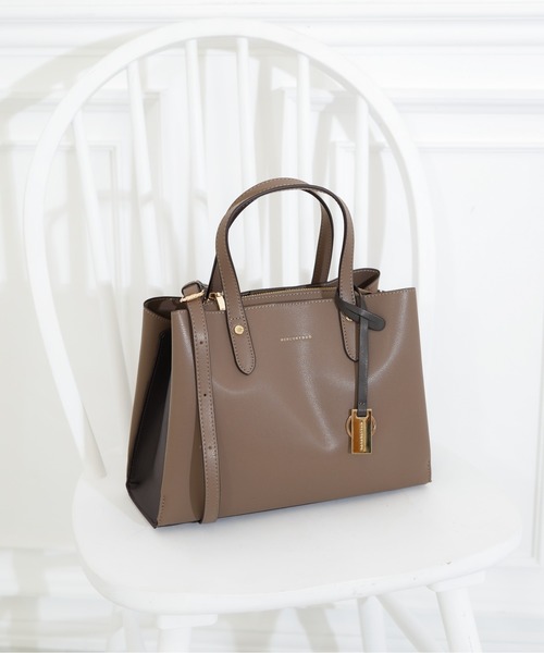 MERCURYDUO（マーキュリーデュオ）の「【MERCURYDUO/マーキュリーデュオ 】 ≪新色追加≫ 配色 アオリ軽量ハンドバッグ（ハンドバッグ・レディース・ベージュ/ダークブラウン/ブラック/アイボリー/ライトグレー/グレイッシュベージュ・FREE）」の6枚目の写真