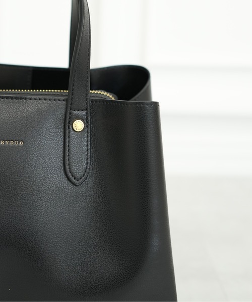 MERCURYDUO（マーキュリーデュオ）の「【MERCURYDUO/マーキュリーデュオ 】 ≪新色追加≫ 配色 アオリ軽量ハンドバッグ（ハンドバッグ・レディース・ベージュ/ダークブラウン/ブラック/アイボリー/ライトグレー/グレイッシュベージュ・FREE）」の9枚目の写真