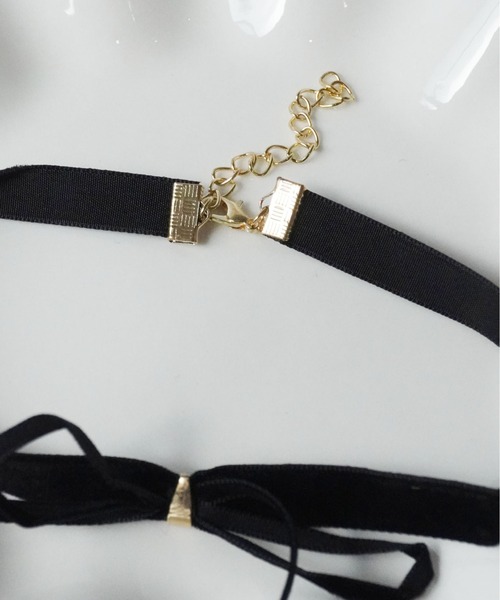 Port(ポート)の「【 Port / ポート 】韓国風 ベロア リボンチョーカー(チョーカー・レディース・バーガンディー/ブラック・FREE)」の4枚目の写真