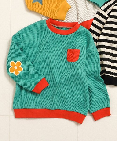 BREEZE(ブリーズ)の「肘パッチロンT(Tシャツ/カットソー・キッズ・エメラルド/その他2/レインボー・110/100/90/80/140/130/120)」の2枚目の写真